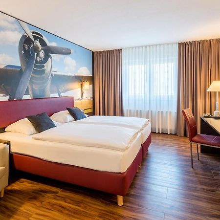 Airways Hotels Frankfurt Airport West Раунгайм Екстер'єр фото