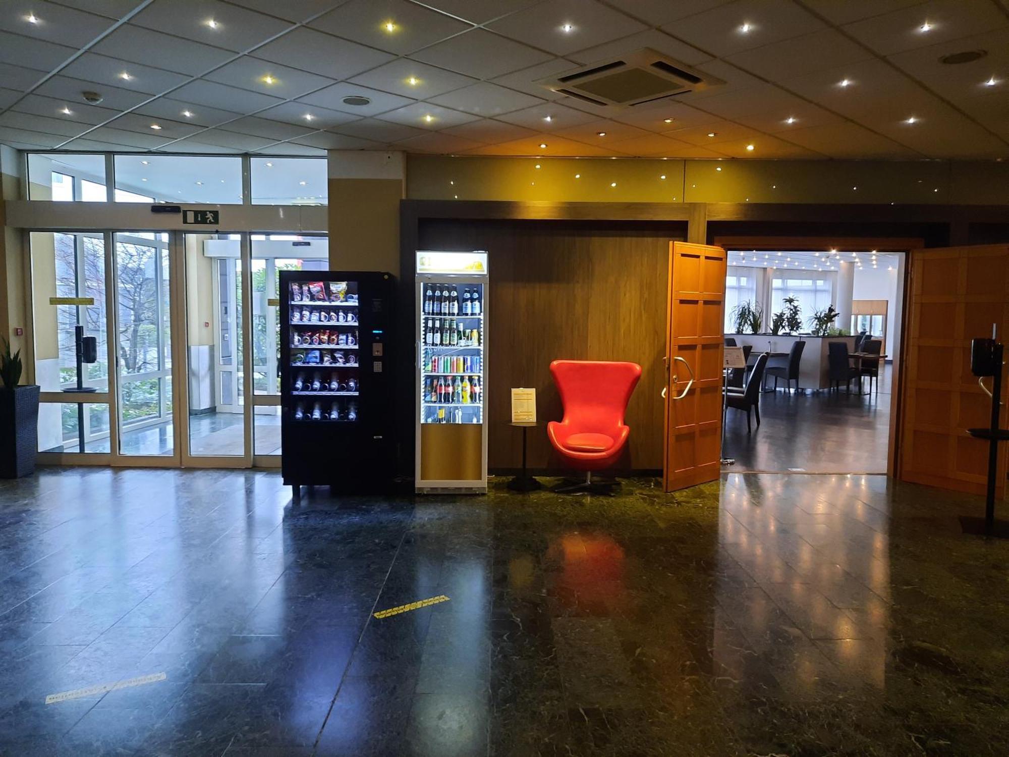 Airways Hotels Frankfurt Airport West Раунгайм Екстер'єр фото