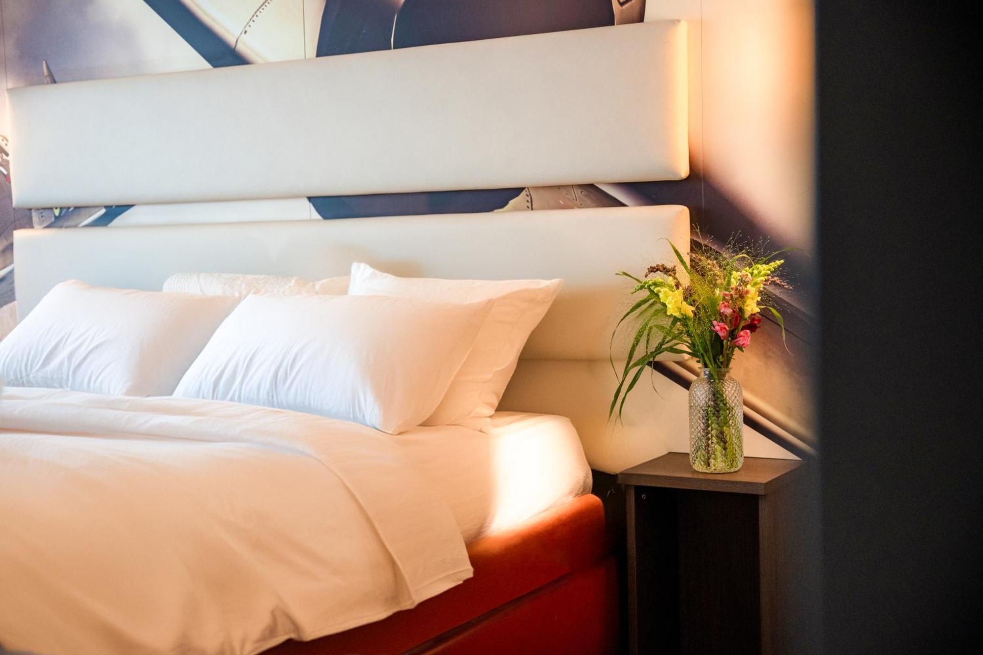 Airways Hotels Frankfurt Airport West Раунгайм Номер фото